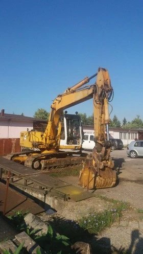 Багер Liebherr, снимка 1