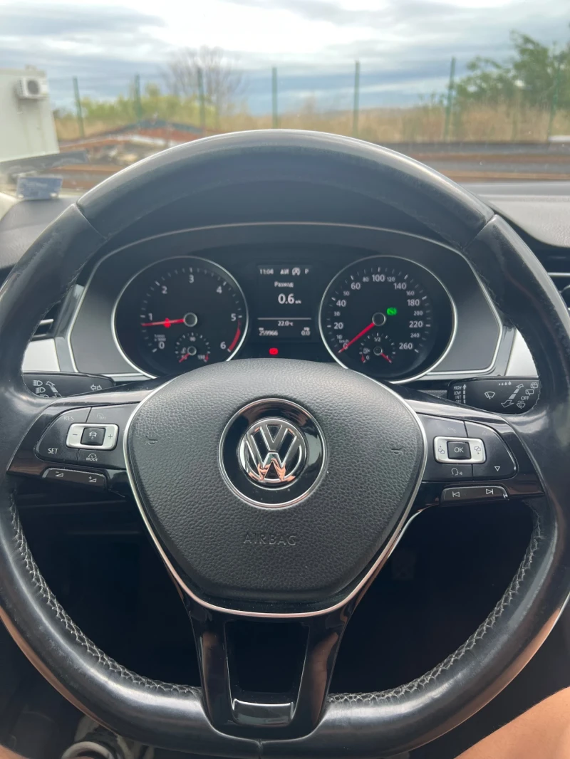 VW Passat B8 2.0 TDI DSG ACC+ NAVI+ LED, снимка 15 - Автомобили и джипове - 47554591