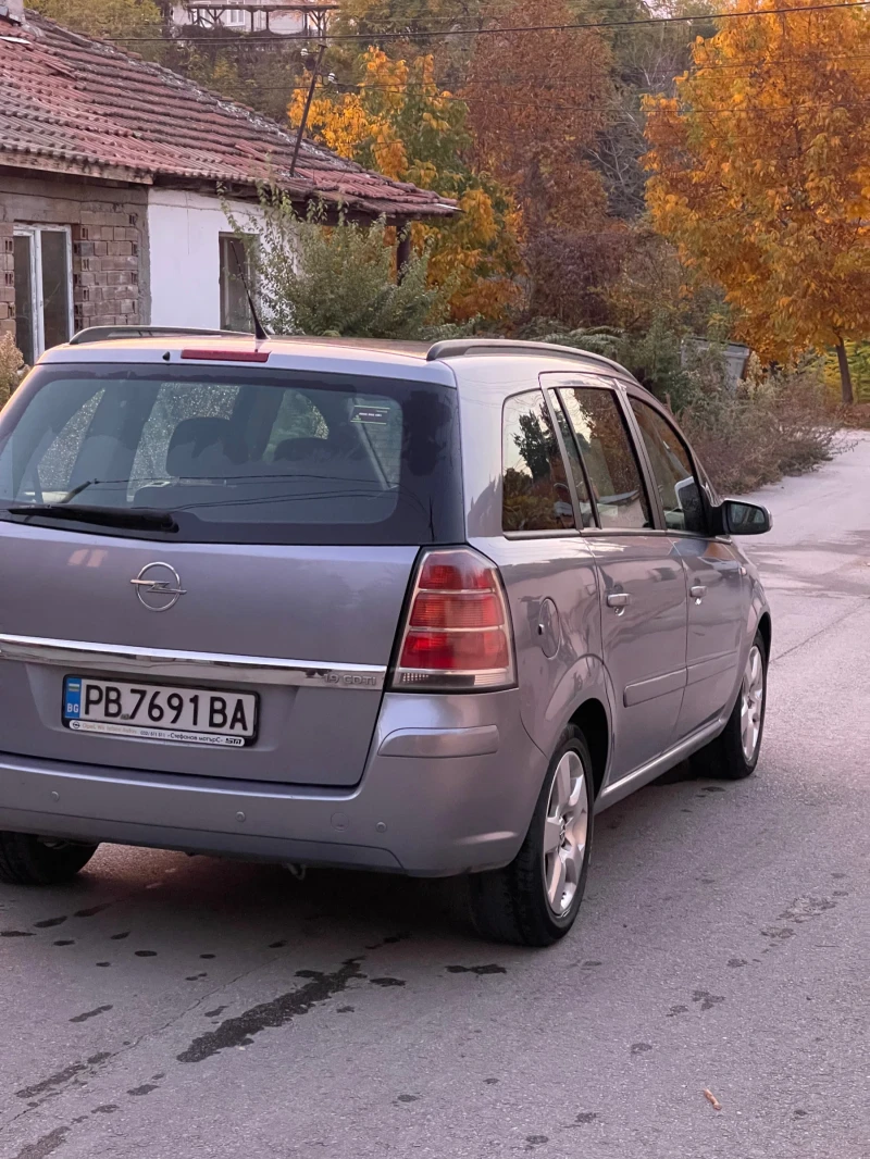 Opel Zafira 1.9, снимка 6 - Автомобили и джипове - 47806209