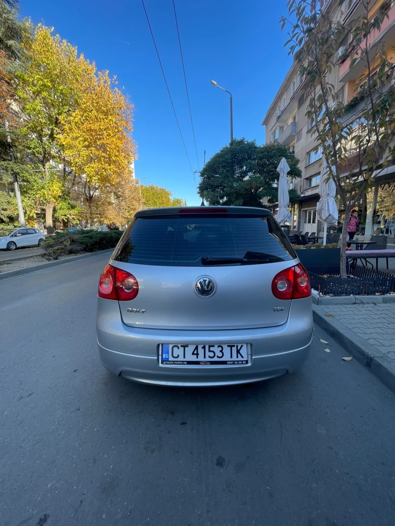 VW Golf 5, снимка 7 - Автомобили и джипове - 47897738