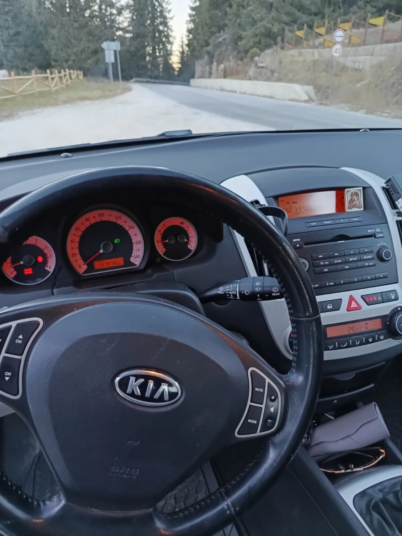 Kia Ceed Stil, снимка 5 - Автомобили и джипове - 47972812