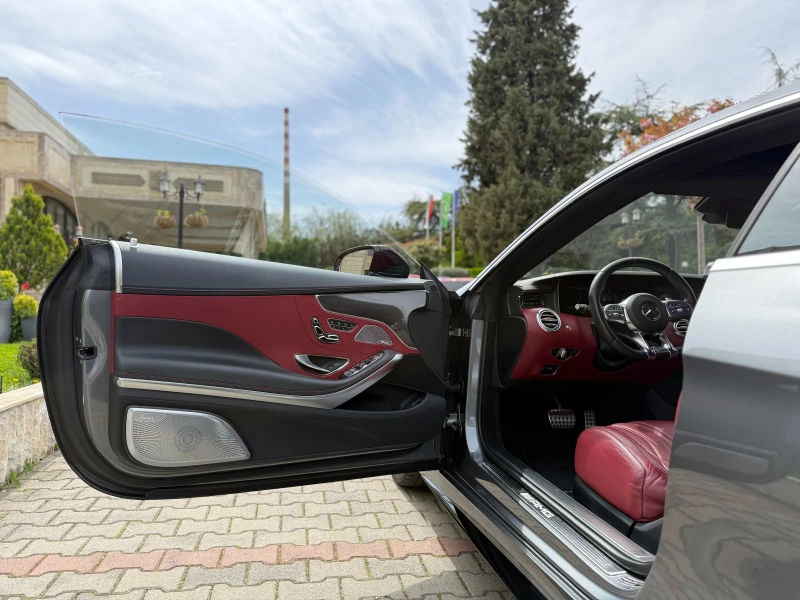 Mercedes-Benz S 63 AMG Coupe* Burmester High End 4D* Carbon* Pano, снимка 6 - Автомобили и джипове - 52588208