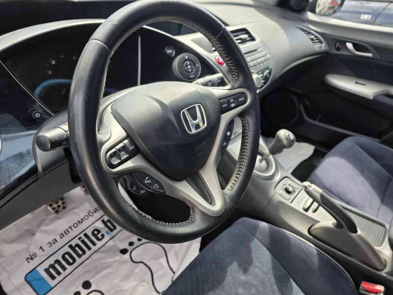 Honda Civic 1.8  I NAVI, ксенон., снимка 10 - Автомобили и джипове - 51987748