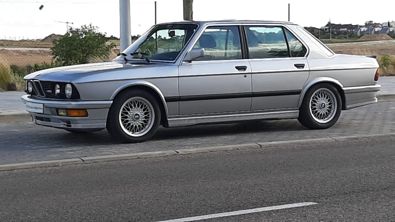 BMW M5, снимка 4 - Автомобили и джипове - 52392572