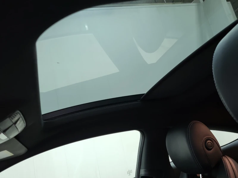 Mercedes-Benz C 300 AMG-line* 4M* Burmester* Камера* Подгрев* Keyless, снимка 12 - Автомобили и джипове - 52552114