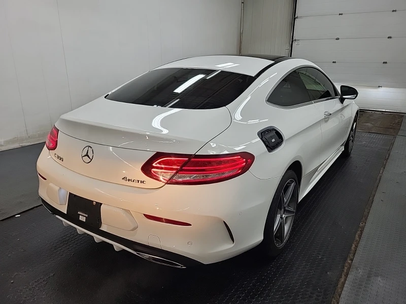 Mercedes-Benz C 300 AMG-line* 4M* Burmester* Камера* Подгрев* Keyless, снимка 4 - Автомобили и джипове - 52552114