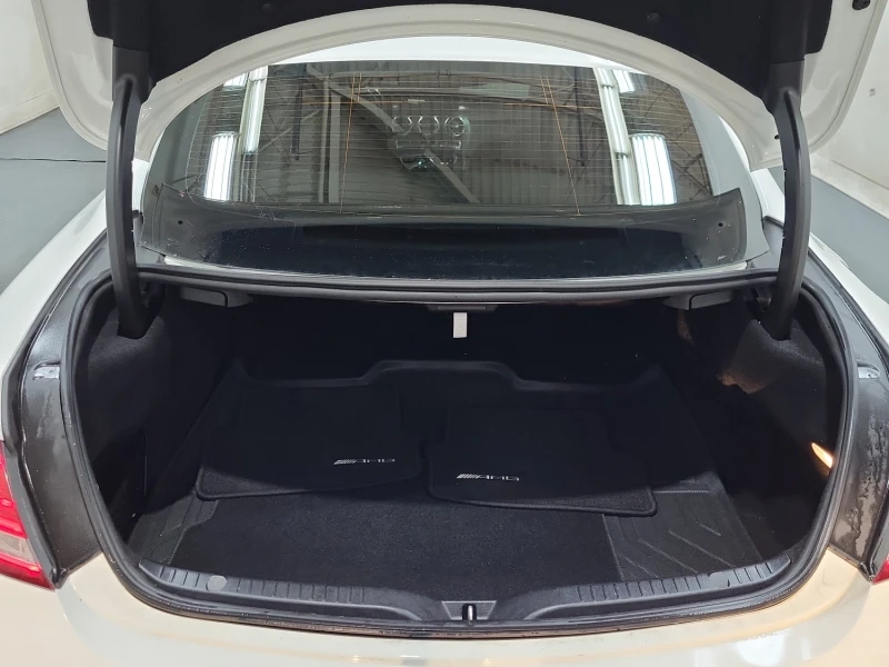 Mercedes-Benz C 300 AMG-line* 4M* Burmester* Камера* Подгрев* Keyless, снимка 16 - Автомобили и джипове - 52552114