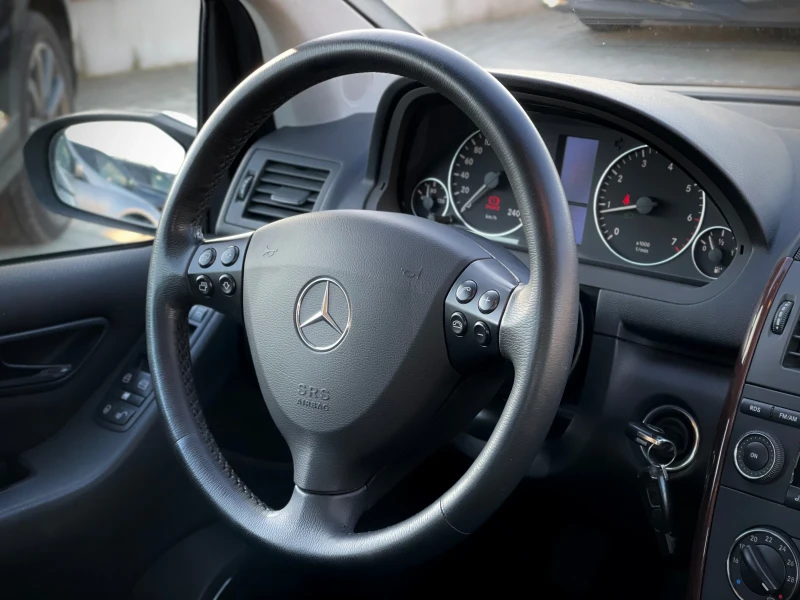 Mercedes-Benz A 150, снимка 10 - Автомобили и джипове - 53102605