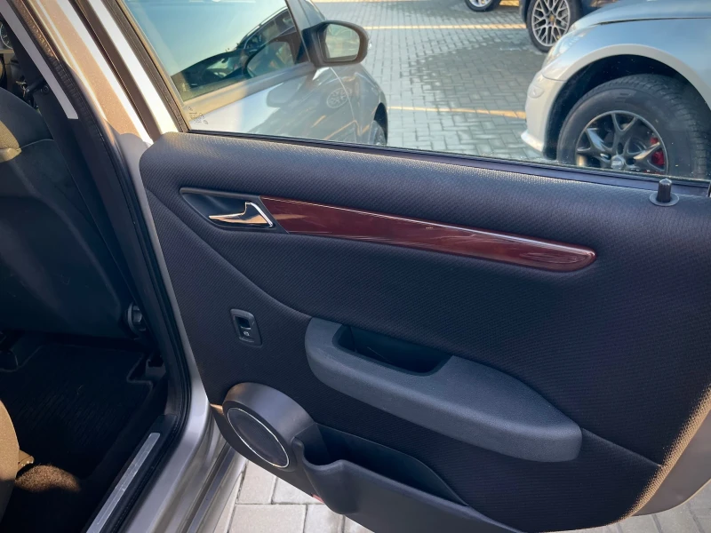 Mercedes-Benz A 150, снимка 14 - Автомобили и джипове - 53102605