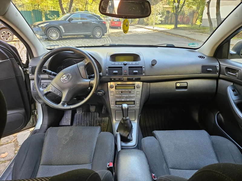 Toyota Avensis, снимка 4 - Автомобили и джипове - 53215482