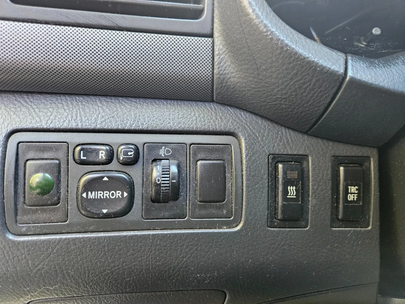 Toyota Avensis, снимка 8 - Автомобили и джипове - 53215482