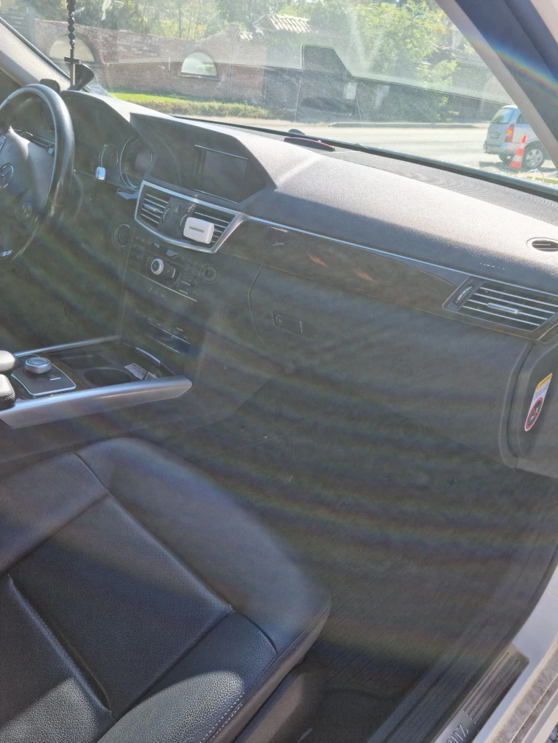 Mercedes-Benz E 220 S212, снимка 8 - Автомобили и джипове - 53223801