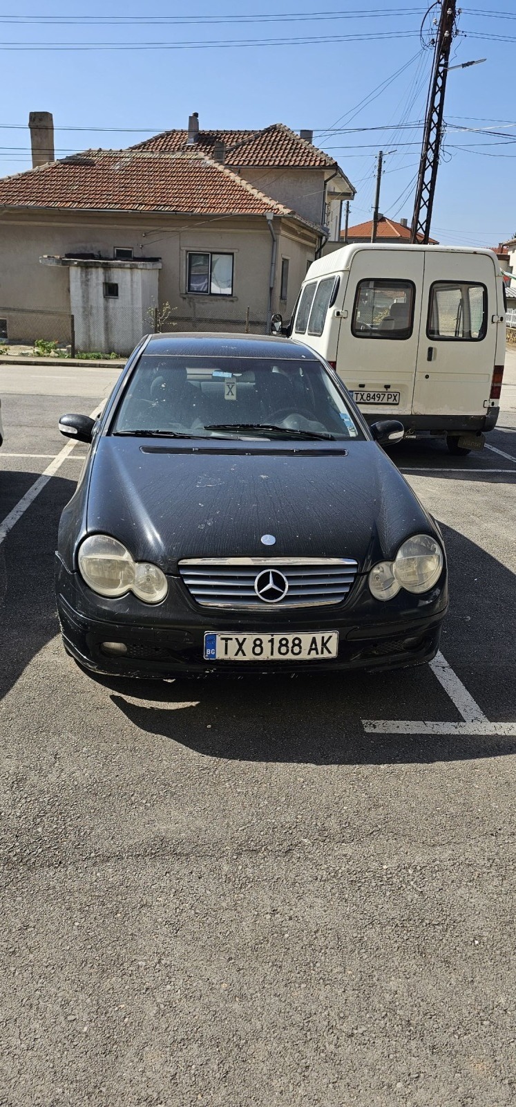 Mercedes-Benz C 220, снимка 1 - Автомобили и джипове - 46461542