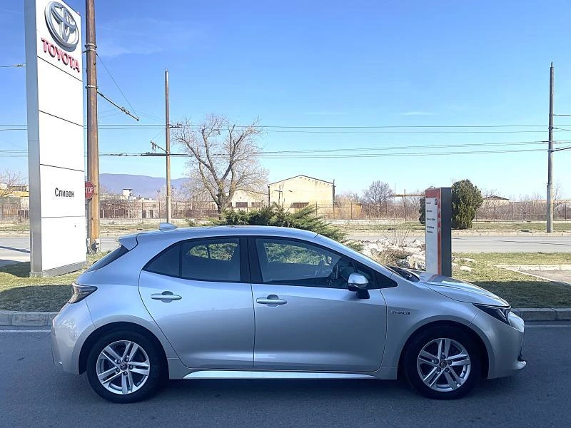 Toyota Corolla 2.0H, снимка 3 - Автомобили и джипове - 49436595