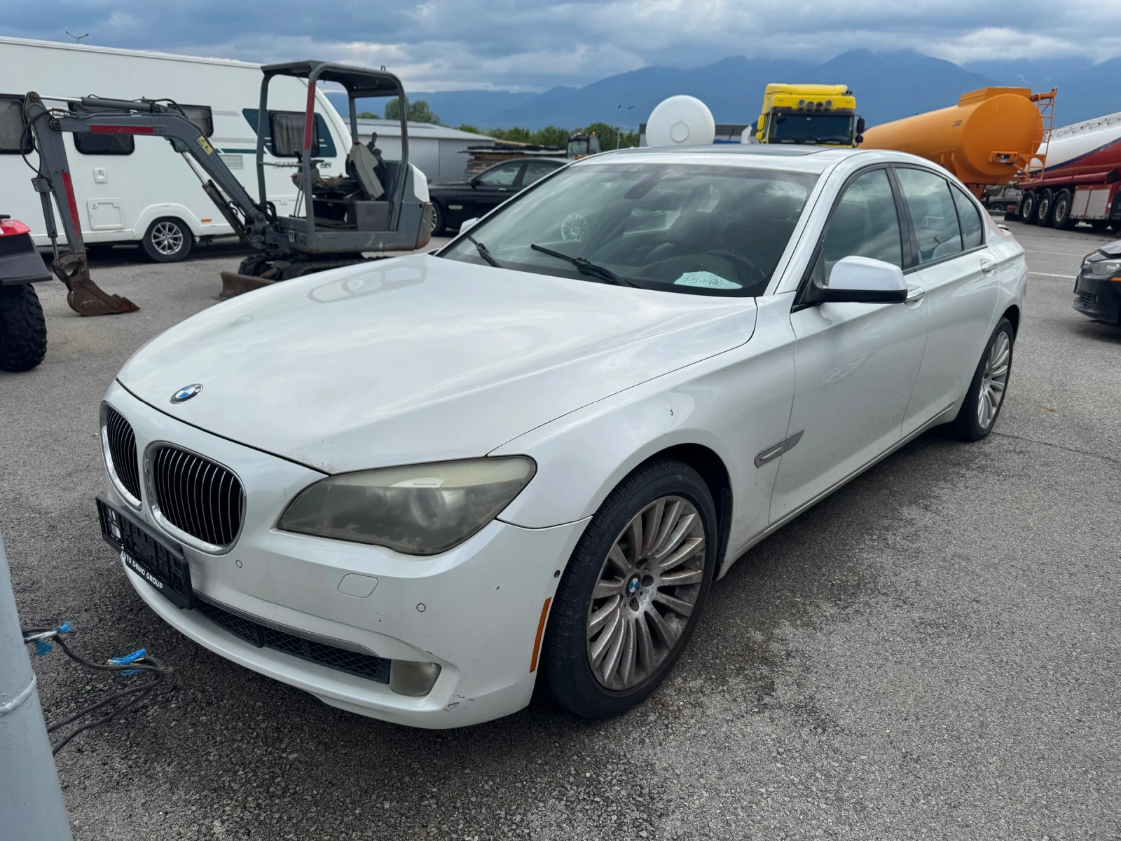 BMW 750 Проблем в мотора!, снимка 1