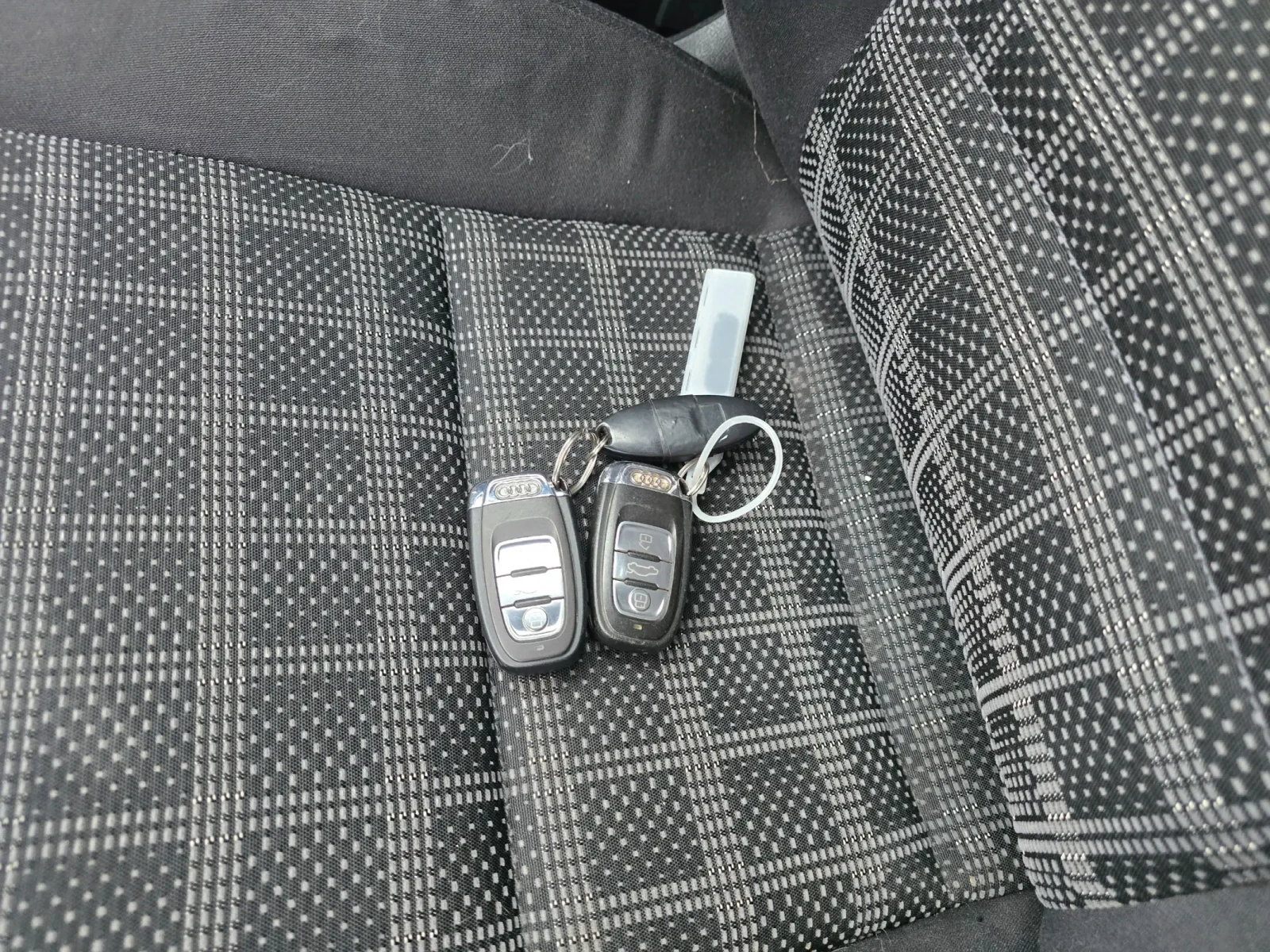 Audi A4 2.0TDI 143    | Mobile.bg   16