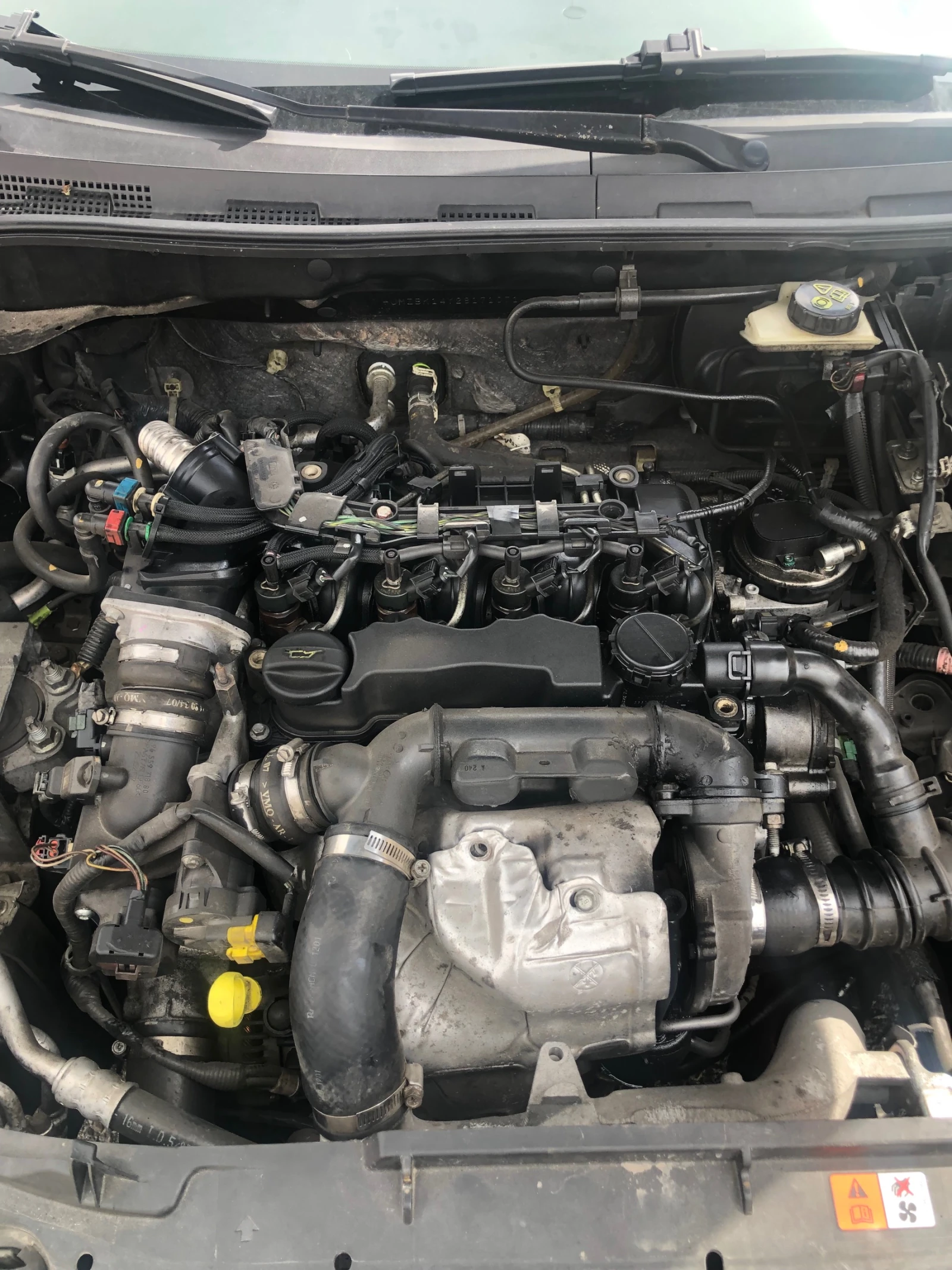 Mazda 3 1.4 i и 1.6 hdi 2 броя - изображение 4