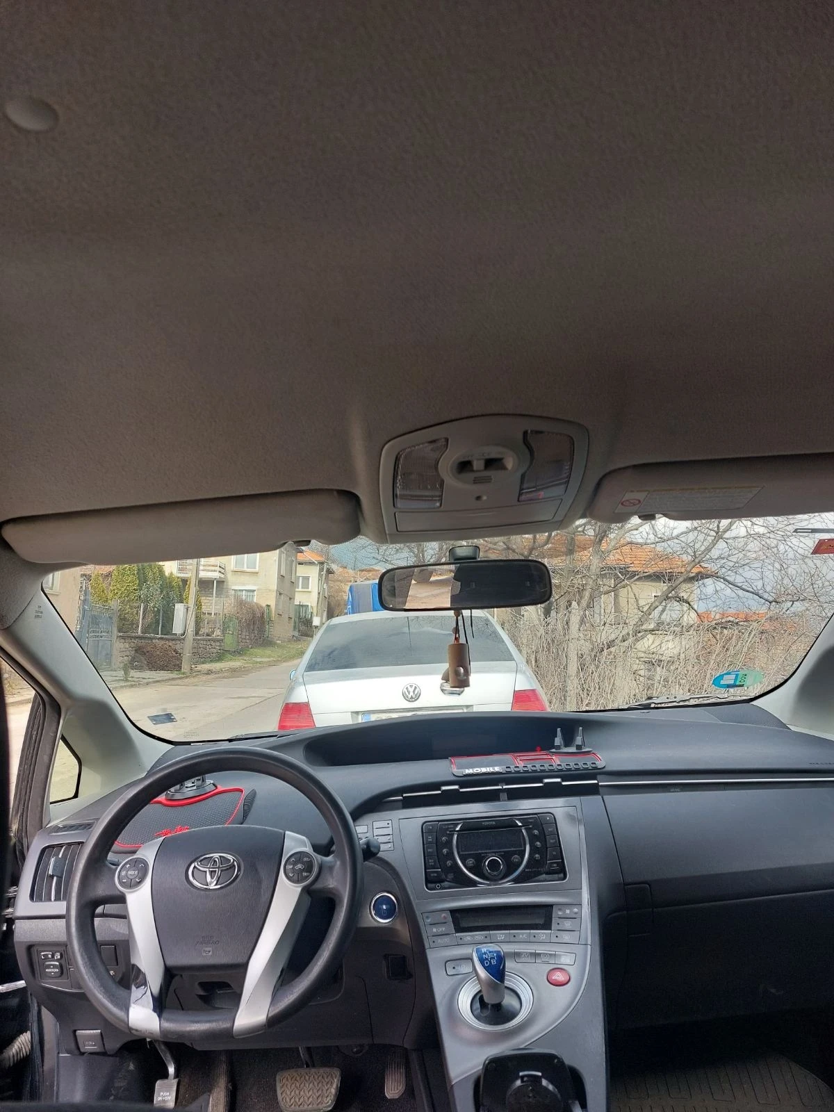Toyota Prius  - изображение 10