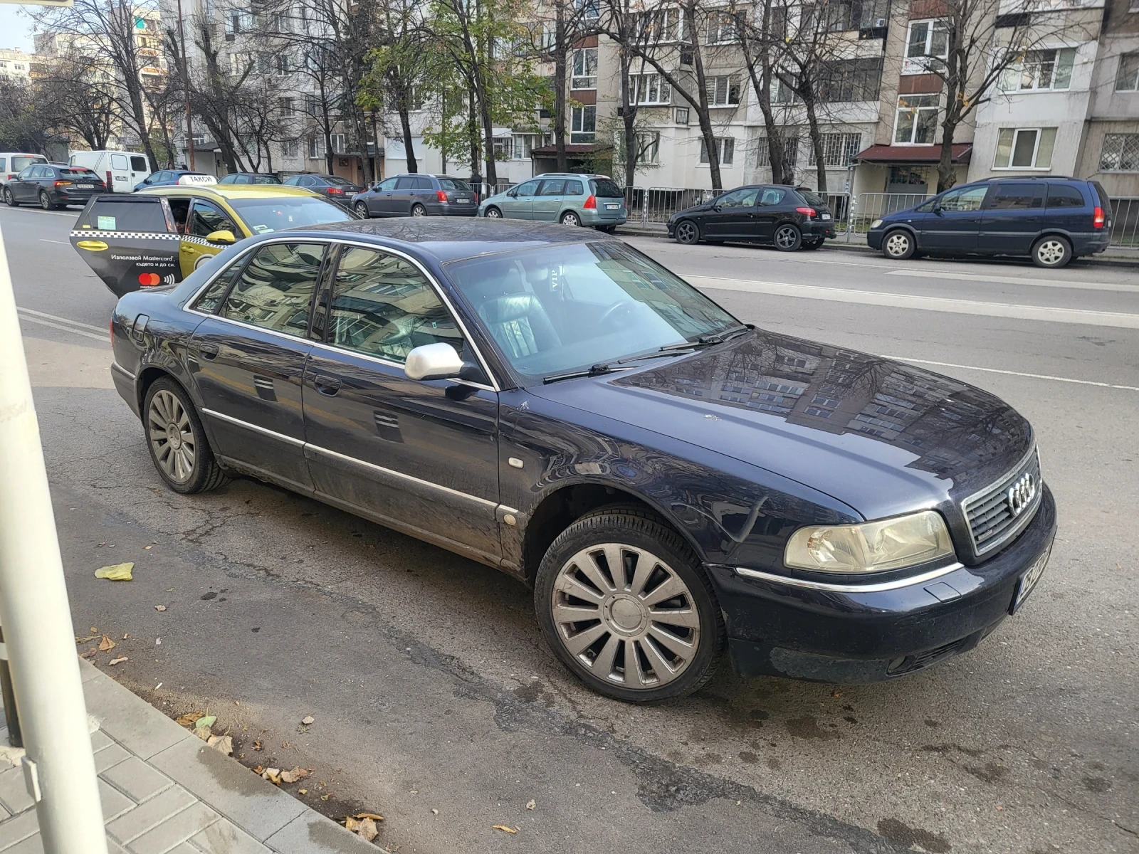 Audi A8 2.8 ГАЗ-АВТОМАТИК - изображение 2