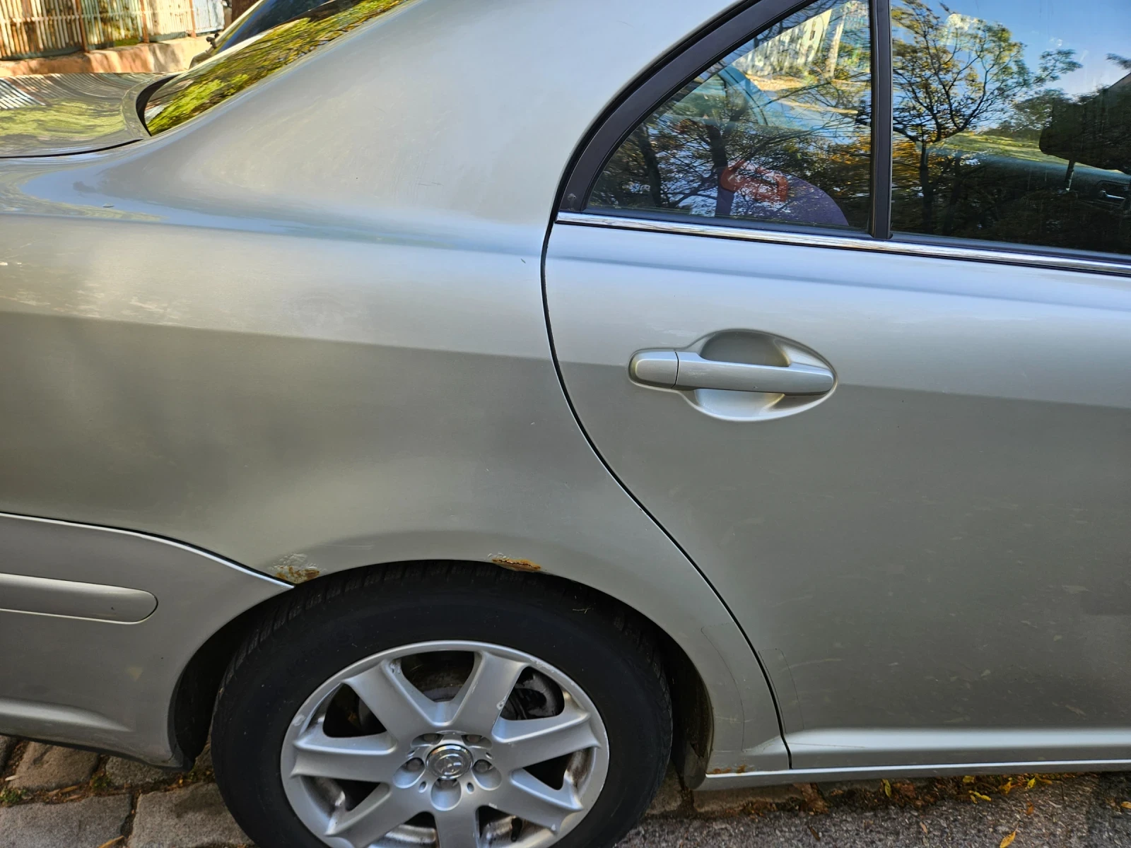 Toyota Avensis  - изображение 7