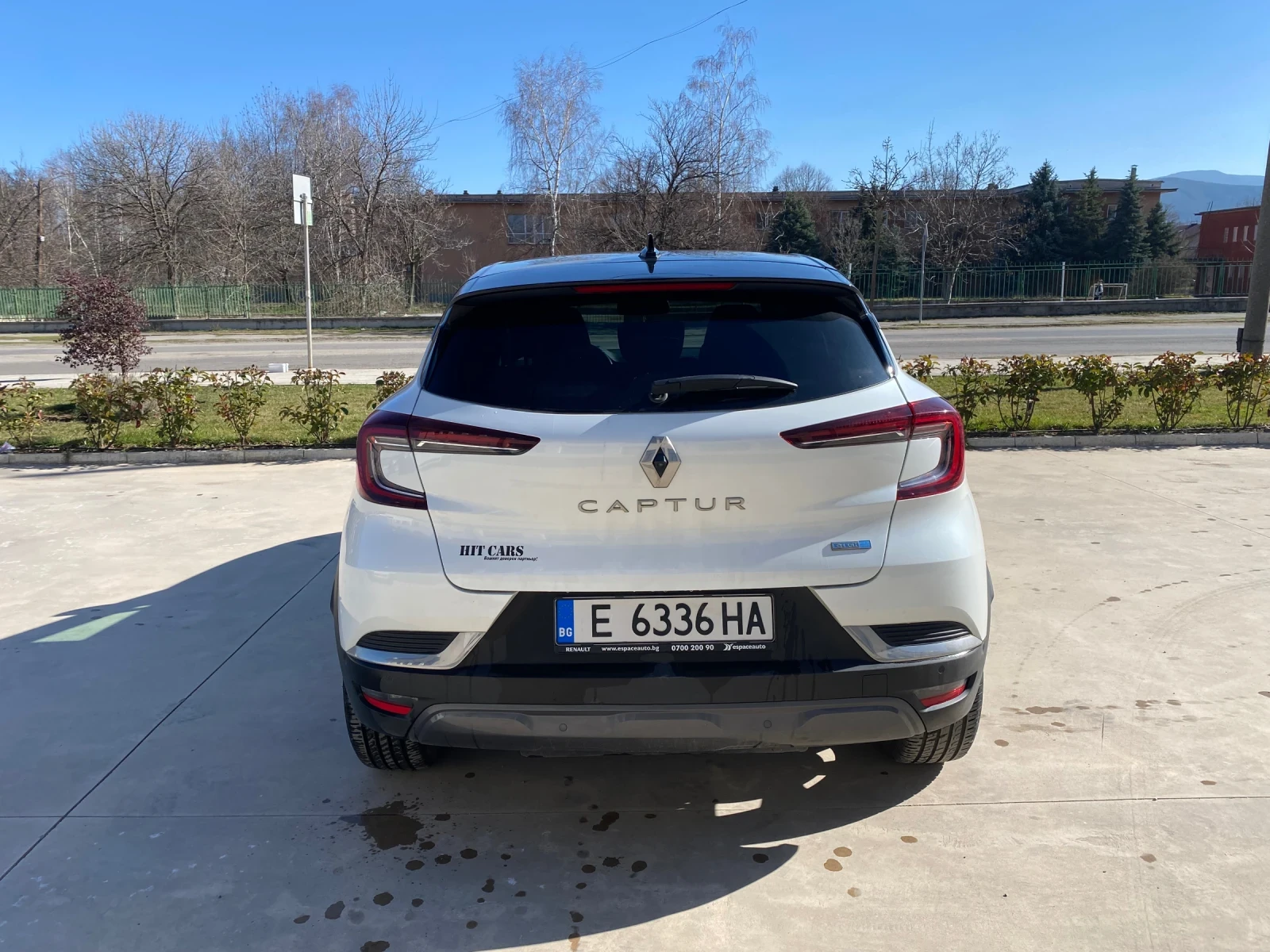 Renault Captur, снимка 6 - Автомобили и джипове - 53846322