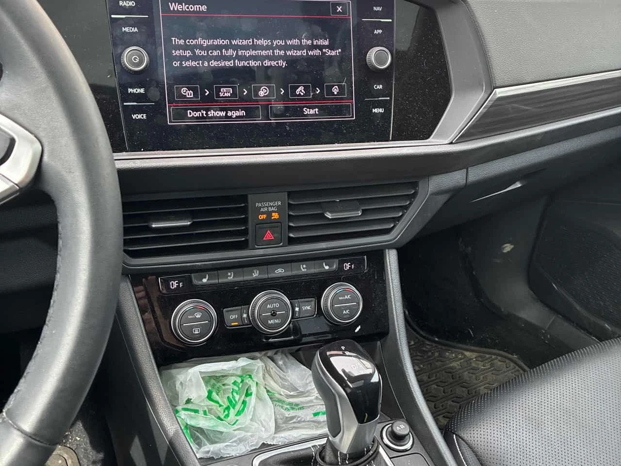 VW Jetta * Highline * CARFAX * ОБДУХВАНЕ * ДИСТРОНИК * ПАНО, снимка 9 - Автомобили и джипове - 54125095