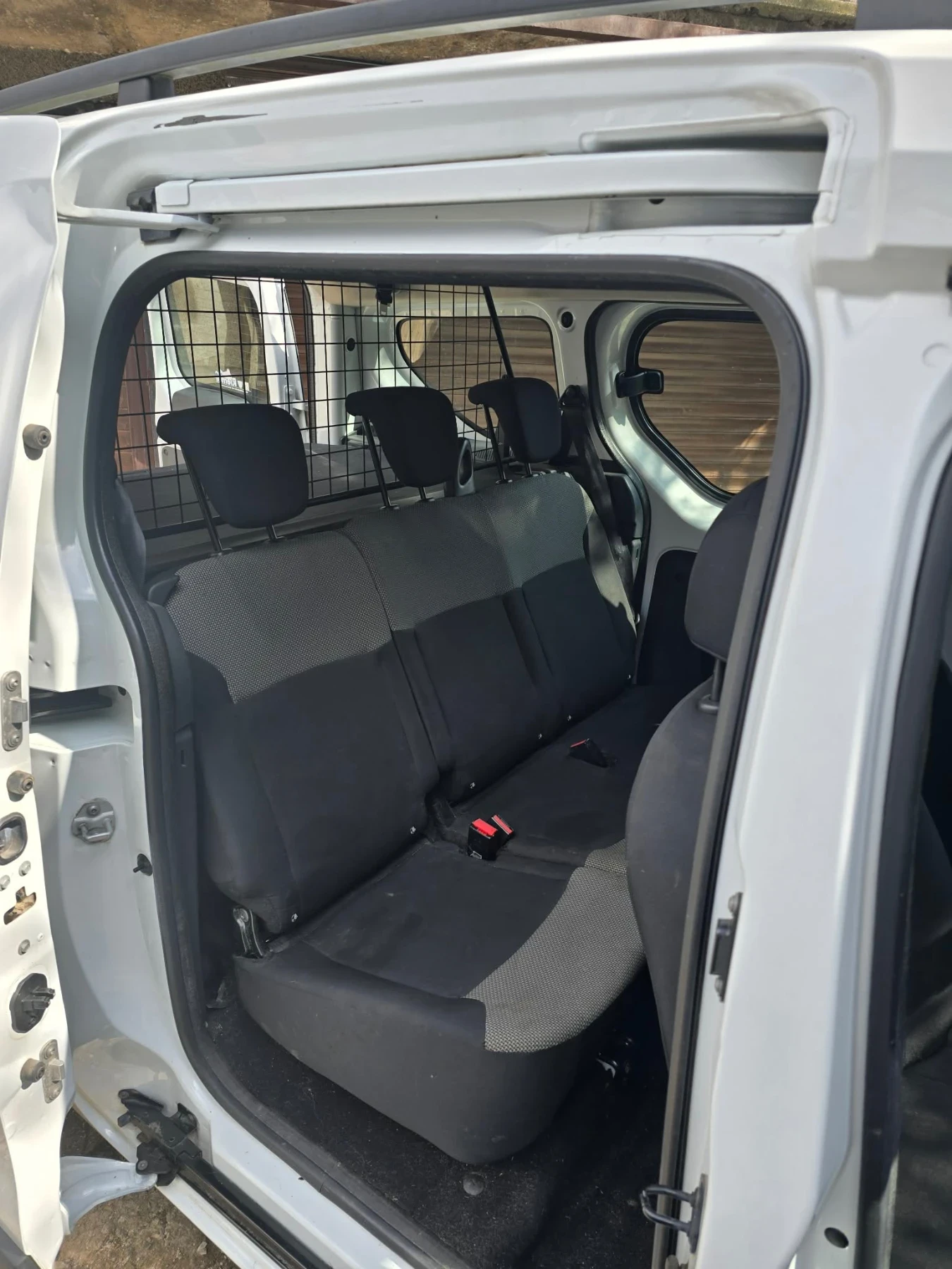 Dacia Dokker, снимка 8 - Автомобили и джипове - 54193937