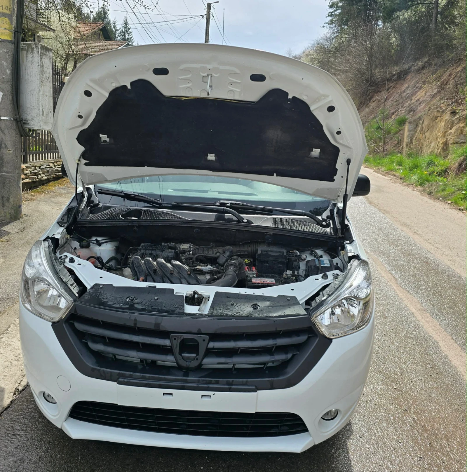 Dacia Dokker, снимка 2 - Автомобили и джипове - 54193937