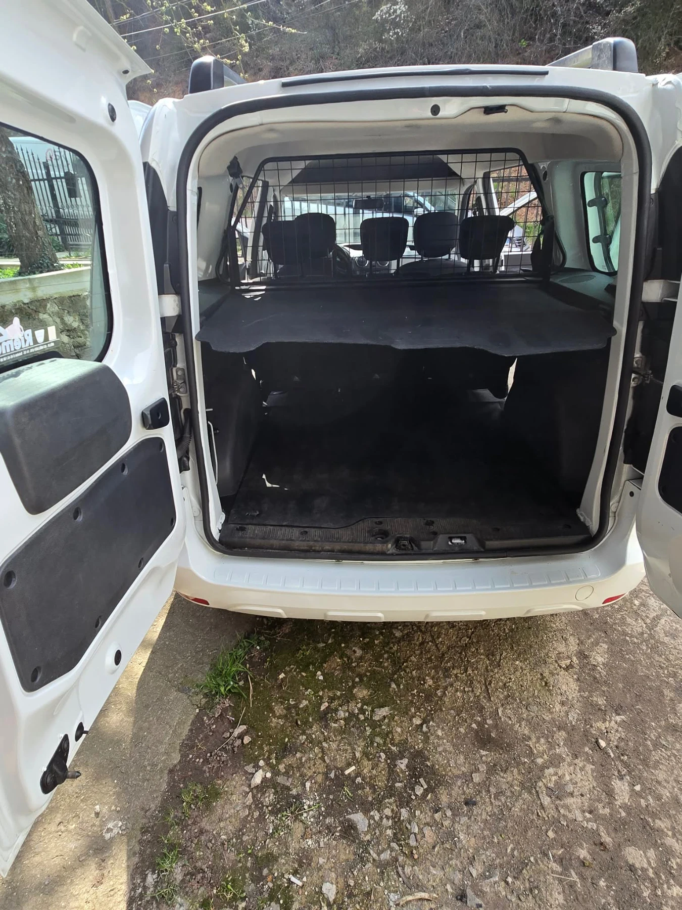 Dacia Dokker, снимка 11 - Автомобили и джипове - 54193937