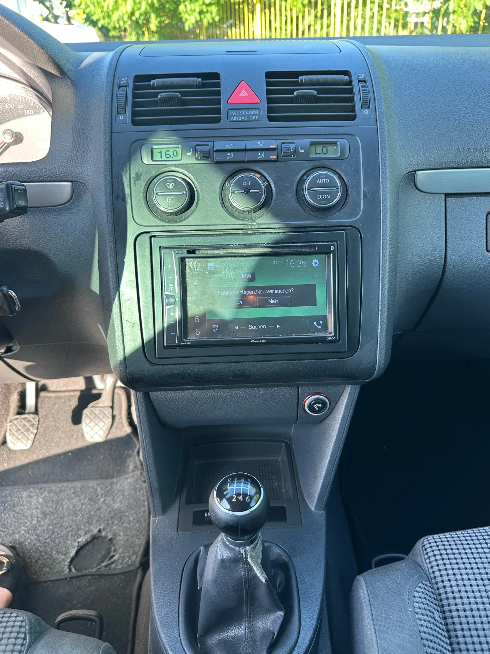 VW Touran 1.9 TDI BKC, снимка 9 - Автомобили и джипове - 54693216