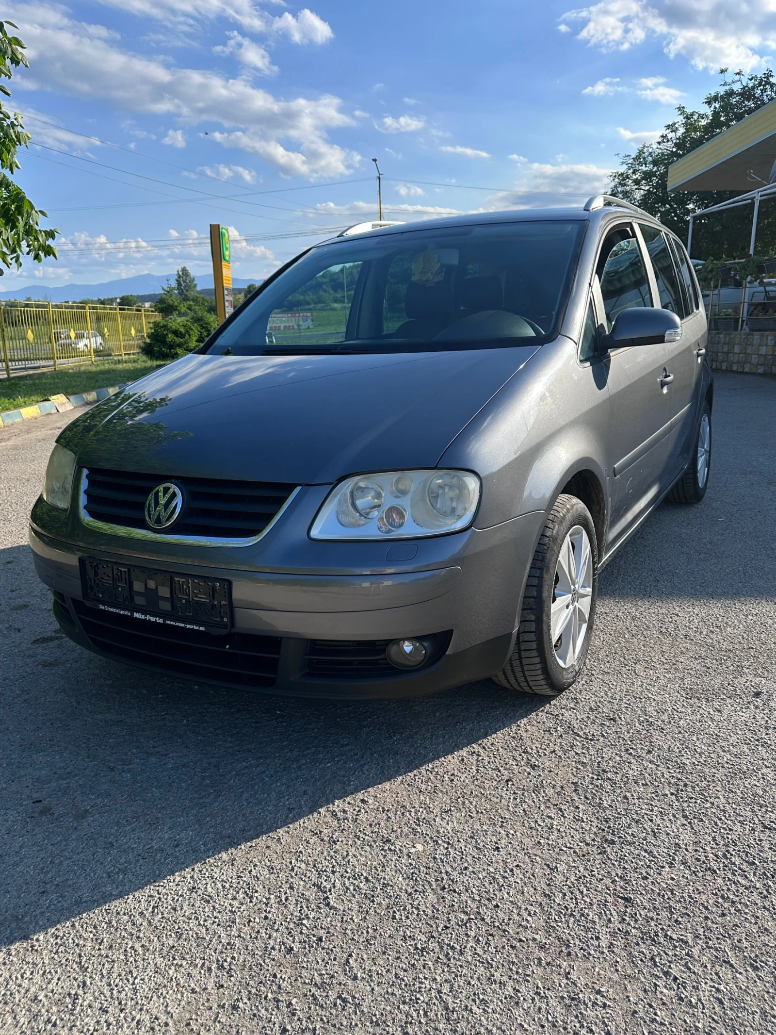 VW Touran 1.9 TDI BKC, снимка 3 - Автомобили и джипове - 54693216