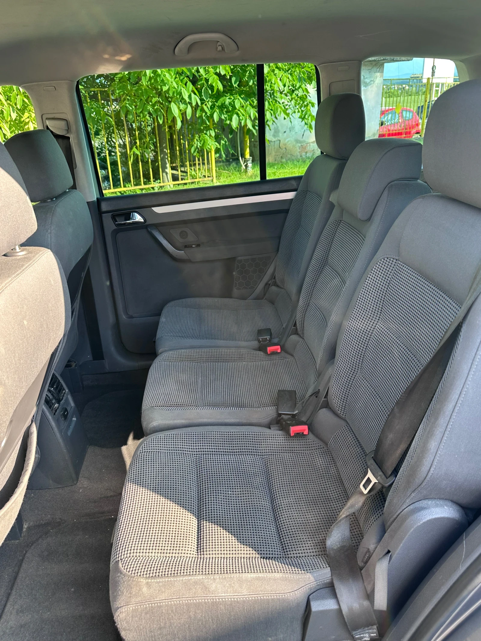 VW Touran 1.9 TDI BKC, снимка 10 - Автомобили и джипове - 54693216