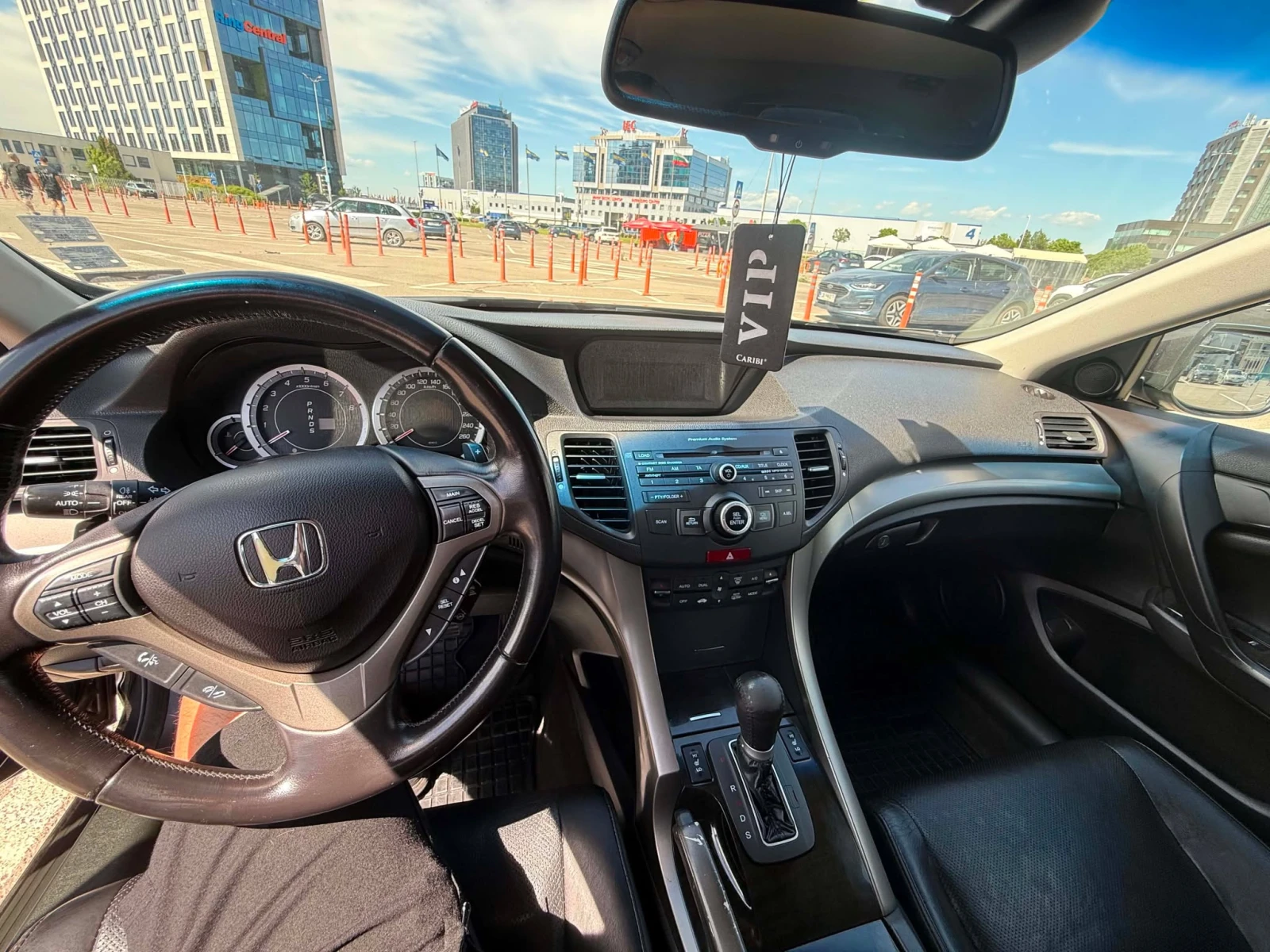 Honda Accord Tourer, снимка 11 - Автомобили и джипове - 54721171