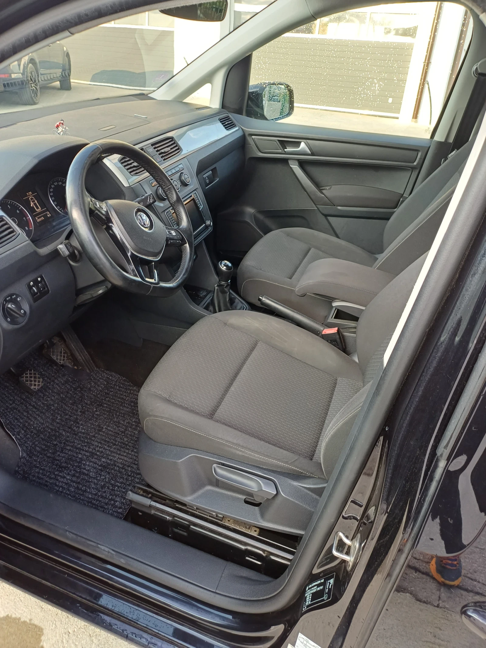 VW Caddy 1.4 tgi metan,  maxi 5 mesta | Mobile.bg � ����������� 5