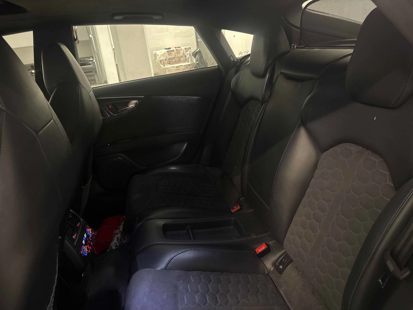 Audi Rs7 PERFORMANCE ЦЕНА ДО БЪЛГАРИЯ АВТОКРЕДИТ, снимка 10 - Автомобили и джипове - 55616328