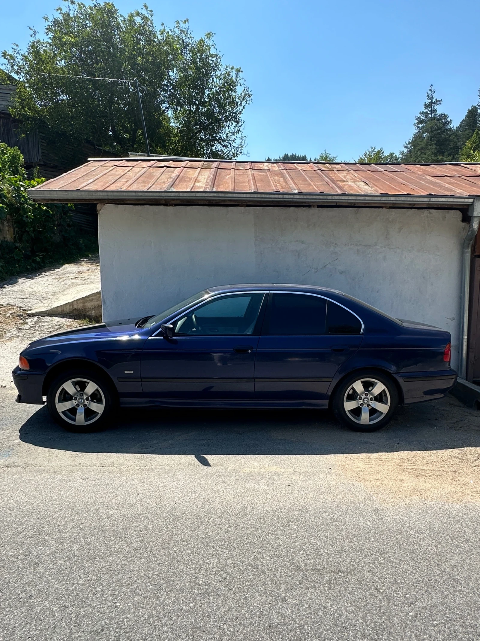 BMW 520, снимка 2 - Автомобили и джипове - 55692887