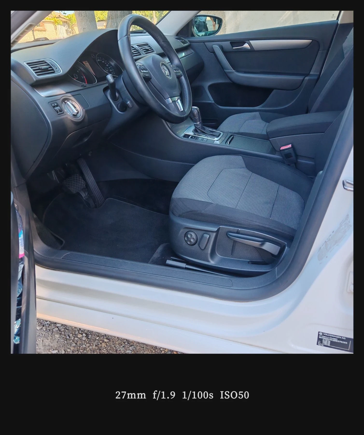 VW Passat Комби, снимка 14 - Автомобили и джипове - 56038316