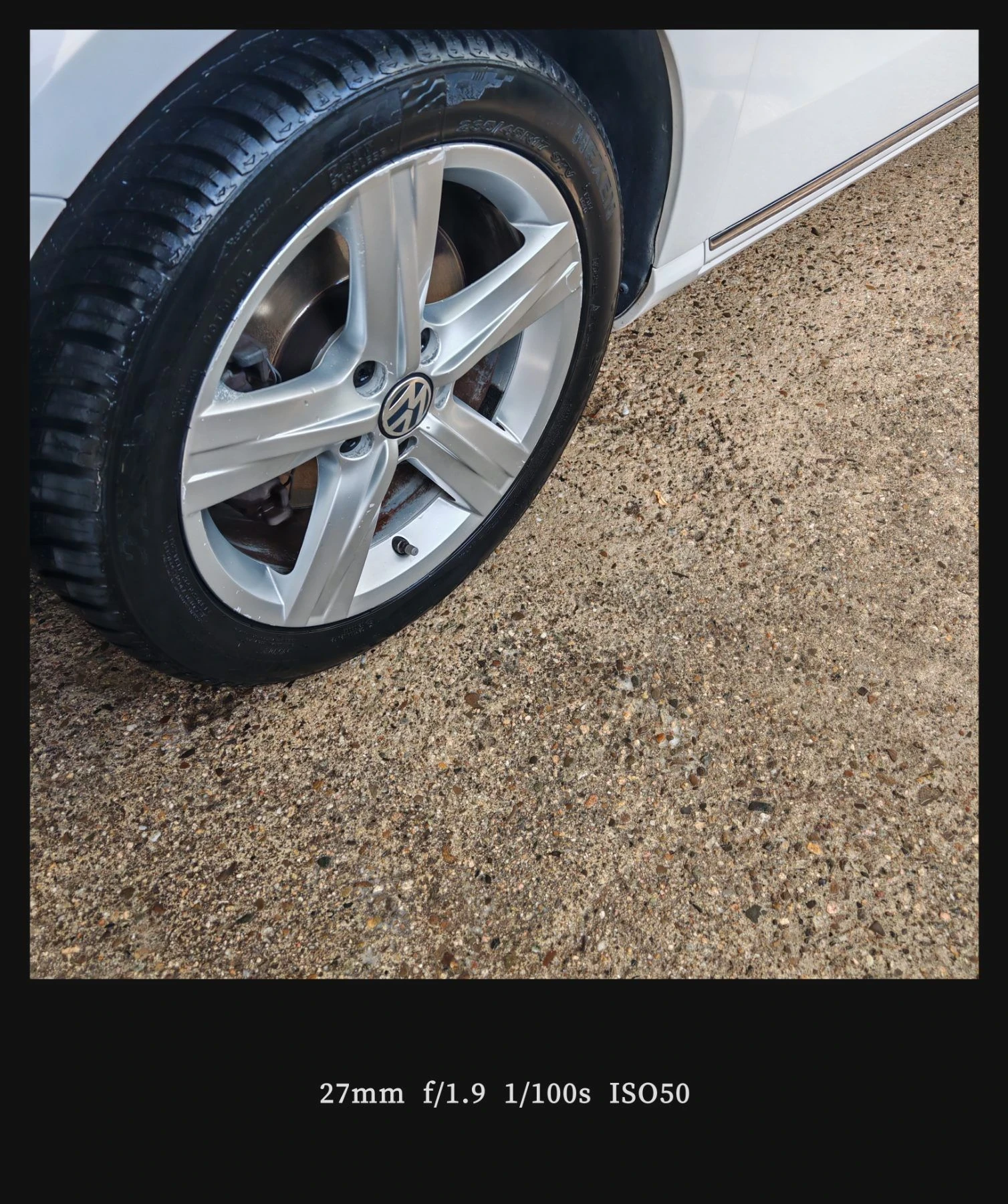 VW Passat Комби, снимка 4 - Автомобили и джипове - 56038316