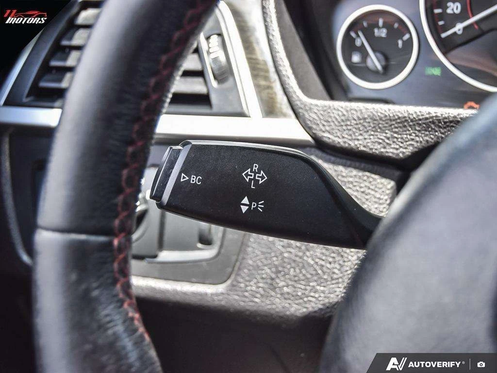 BMW 330 i xDrive Sedan| AMBIENT| ПОДГРЕВИ| ПАНОРАМА| , снимка 16 - Автомобили и джипове - 56099712