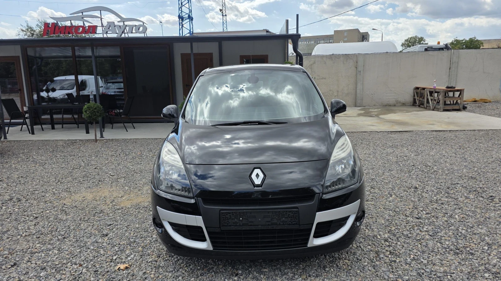 Renault Scenic, снимка 2 - Автомобили и джипове - 56532651