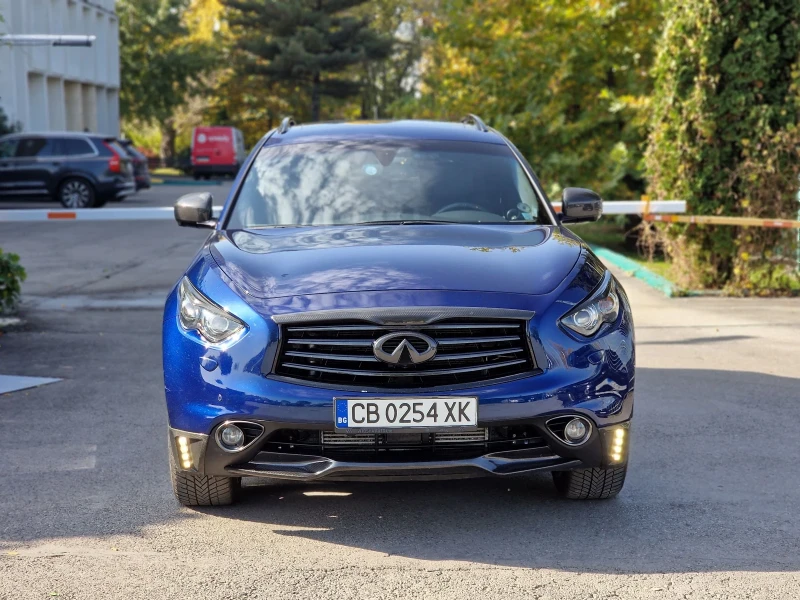 Infiniti QX70 3.0d BLACK CARBON LIMITED EDITION 26/100, снимка 2 - Автомобили и джипове - 47849740