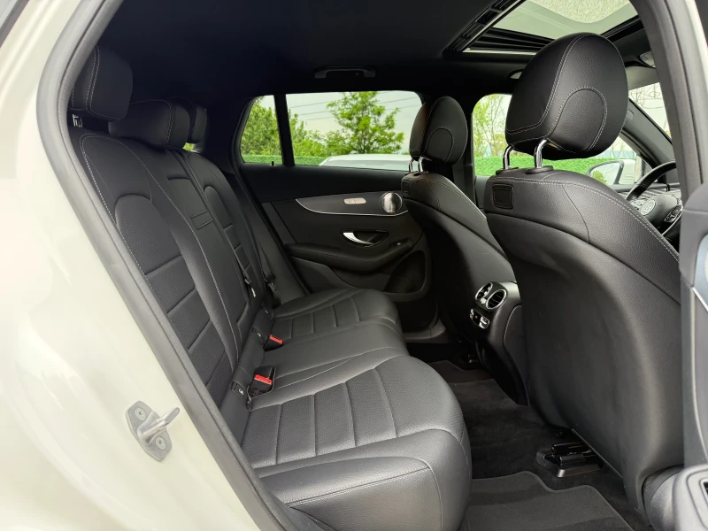 Mercedes-Benz EQC 400/4matic* Burmester* Head-up* , снимка 11 - Автомобили и джипове - 50225768