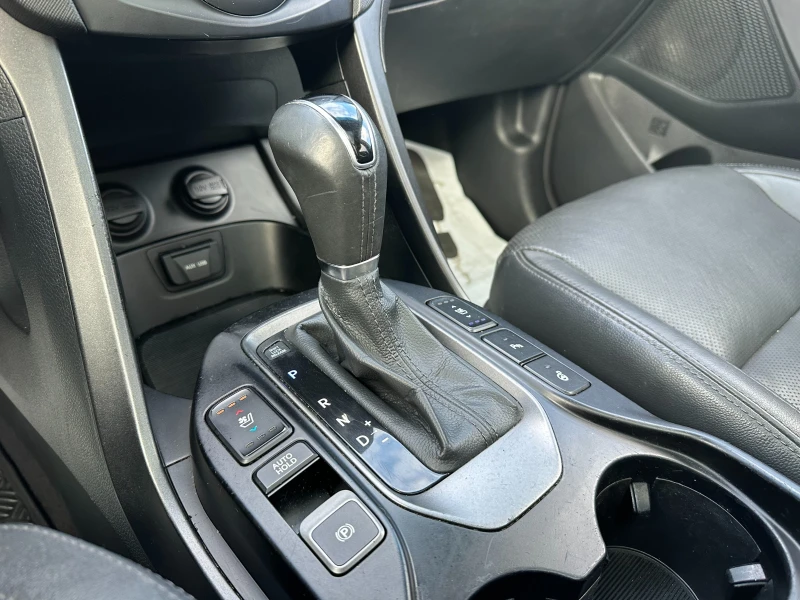 Hyundai Santa fe Grand 2.2d 197 к.с. 7-места, снимка 15 - Автомобили и джипове - 52521880