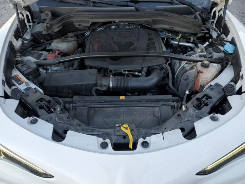 Alfa Romeo Stelvio РЕАЛНИ КМ, снимка 12 - Автомобили и джипове - 52861096