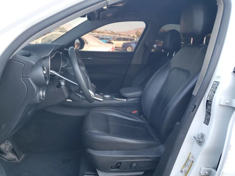 Alfa Romeo Stelvio РЕАЛНИ КМ, снимка 8 - Автомобили и джипове - 52861096