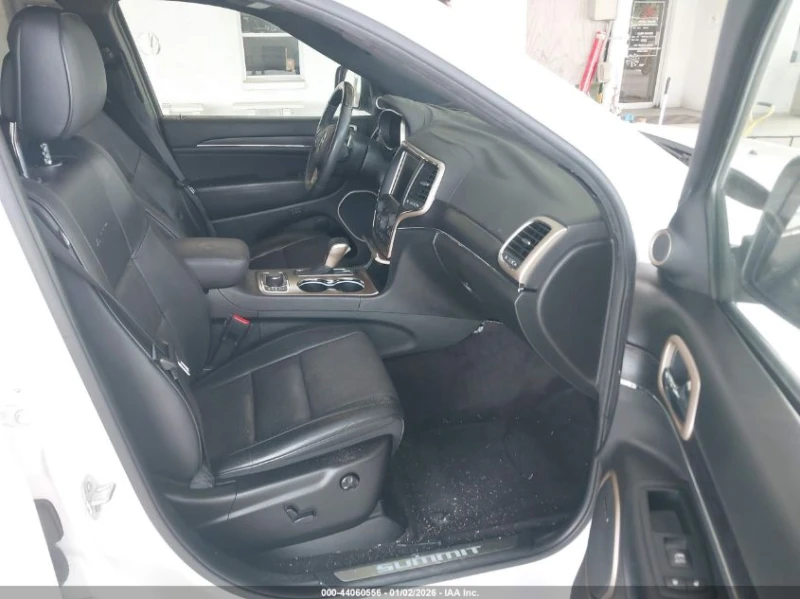 Jeep Grand cherokee 3l Summit, снимка 5 - Автомобили и джипове - 53237445