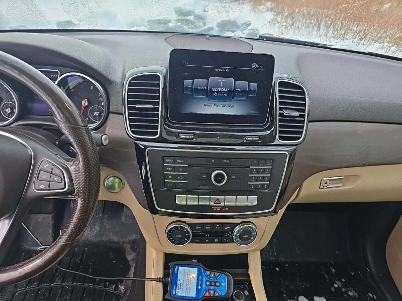 Mercedes-Benz GLE 350, снимка 10 - Автомобили и джипове - 53345393