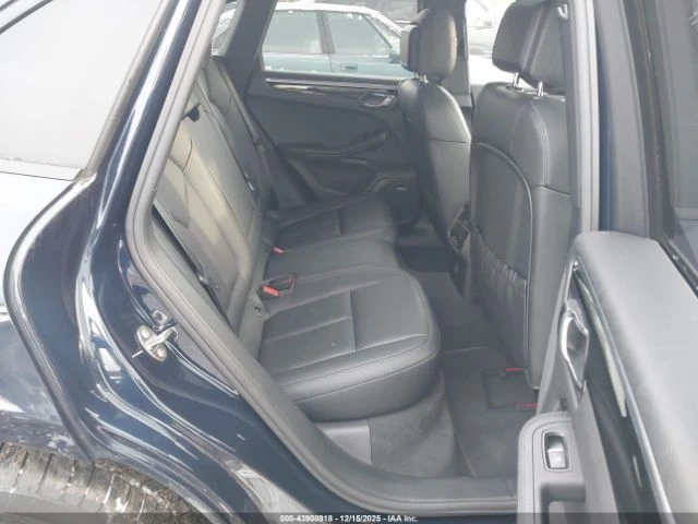 Porsche Macan Fully Loaded* Luxury PKG* Massaging seats* Premium, снимка 13 - Автомобили и джипове - 53024901
