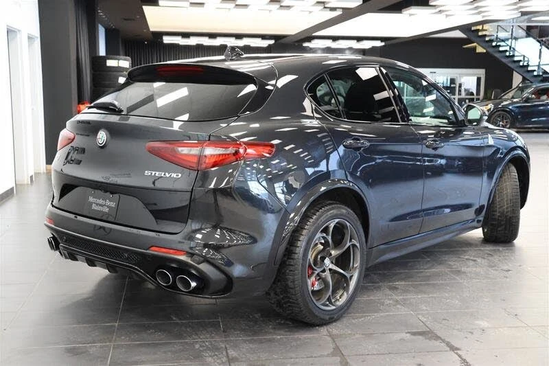 Alfa Romeo Stelvio QUADROFOGLIO* CARBON* FULL* КРАЙНА ЦЕНА ДО БЪЛГАРИ, снимка 2 - Автомобили и джипове - 55057812