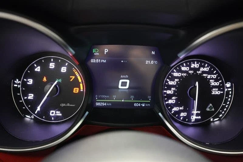 Alfa Romeo Stelvio QUADROFOGLIO* CARBON* FULL* КРАЙНА ЦЕНА ДО БЪЛГАРИ, снимка 9 - Автомобили и джипове - 55057812
